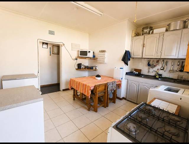 3 BEDROOM HOUSE FOR SALE IN CASSELDALE